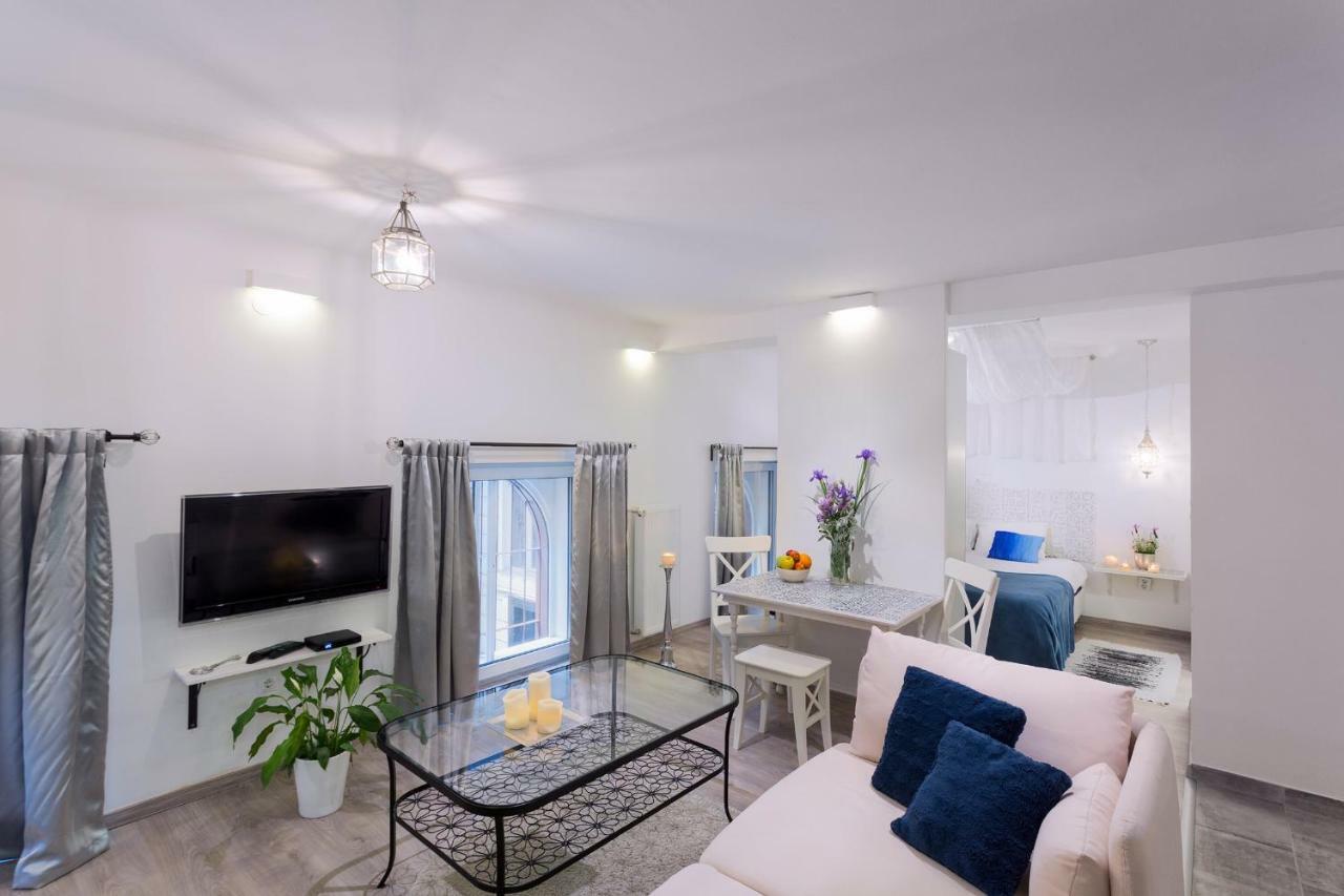 Suites 13 บูดาเปสต์ ภายนอก รูปภาพ
