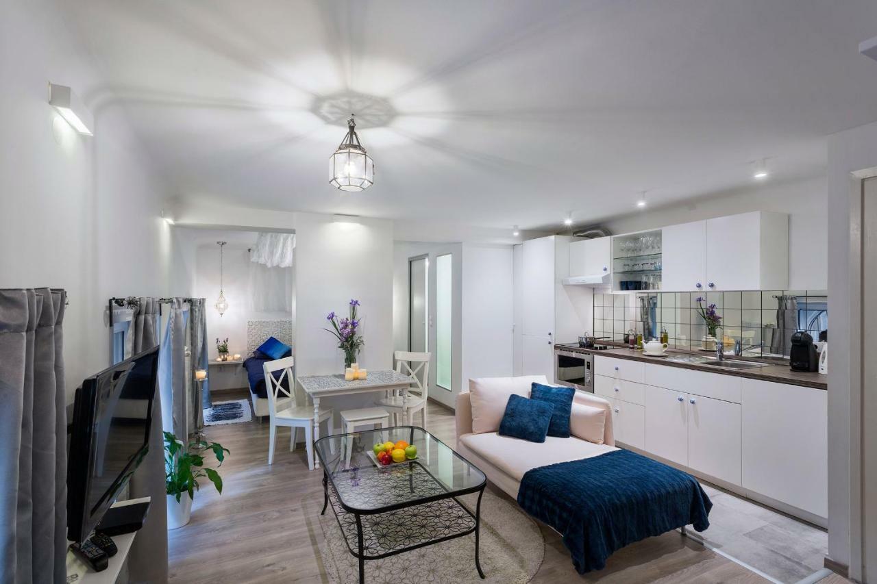 Suites 13 บูดาเปสต์ ภายนอก รูปภาพ
