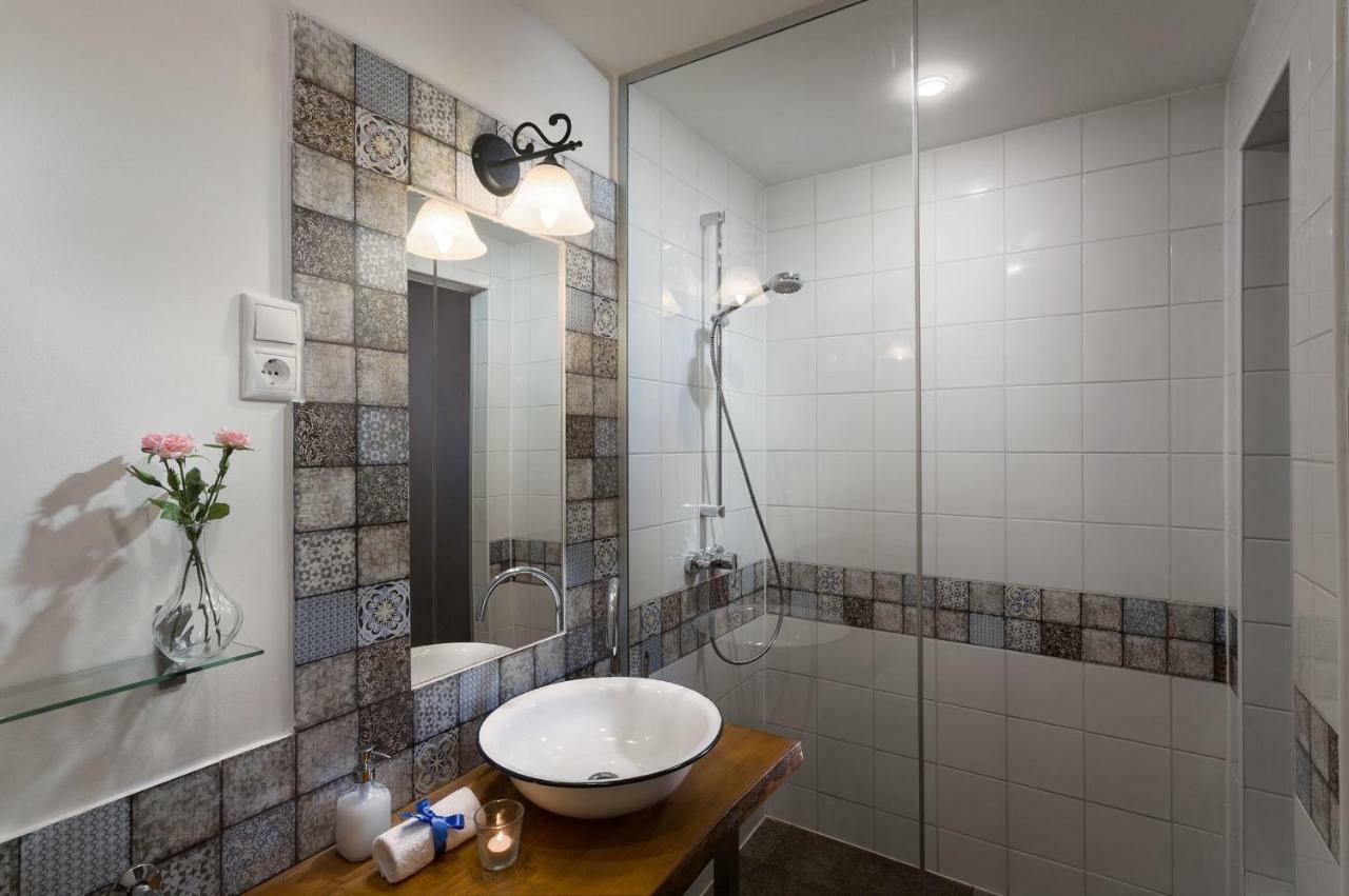 Suites 13 บูดาเปสต์ ภายนอก รูปภาพ